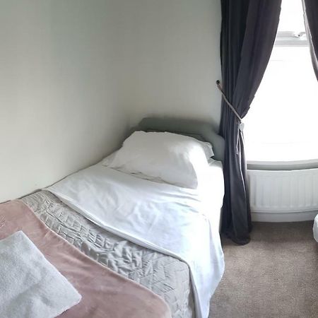 Villa The Coach House Plymouth Esterno foto