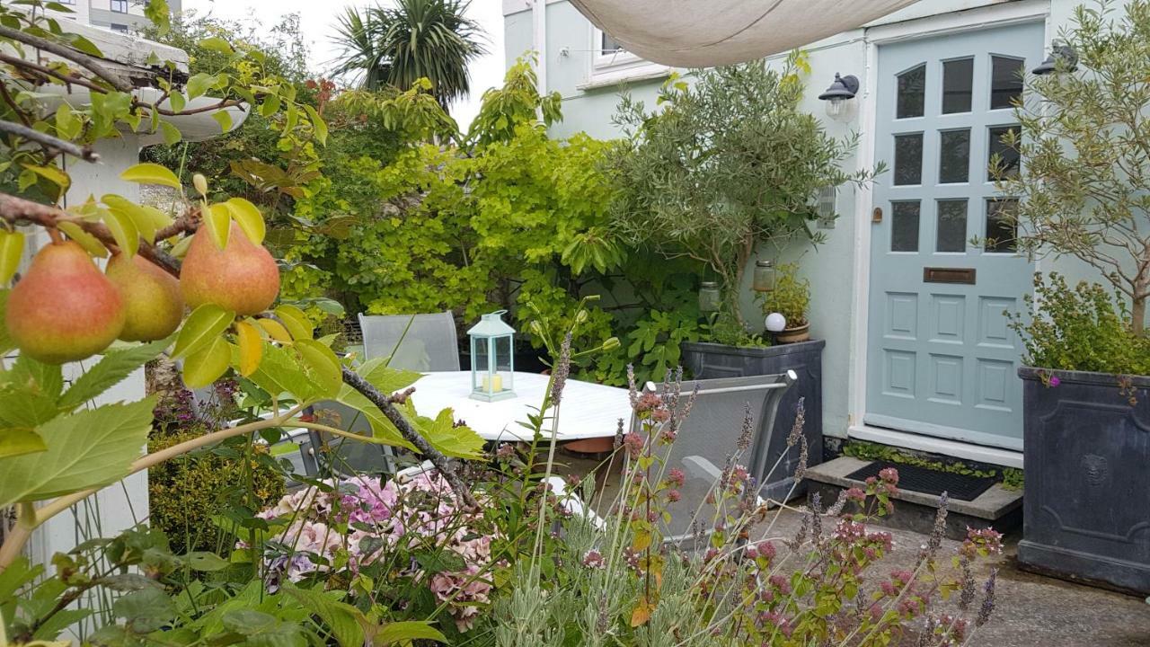 Villa The Coach House Plymouth Esterno foto