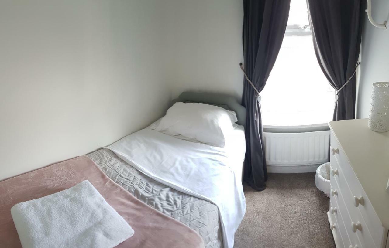 Villa The Coach House Plymouth Esterno foto